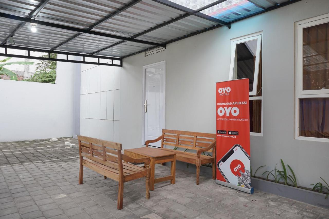 Super Oyo 90033 Dehome Family ميلتا المظهر الخارجي الصورة